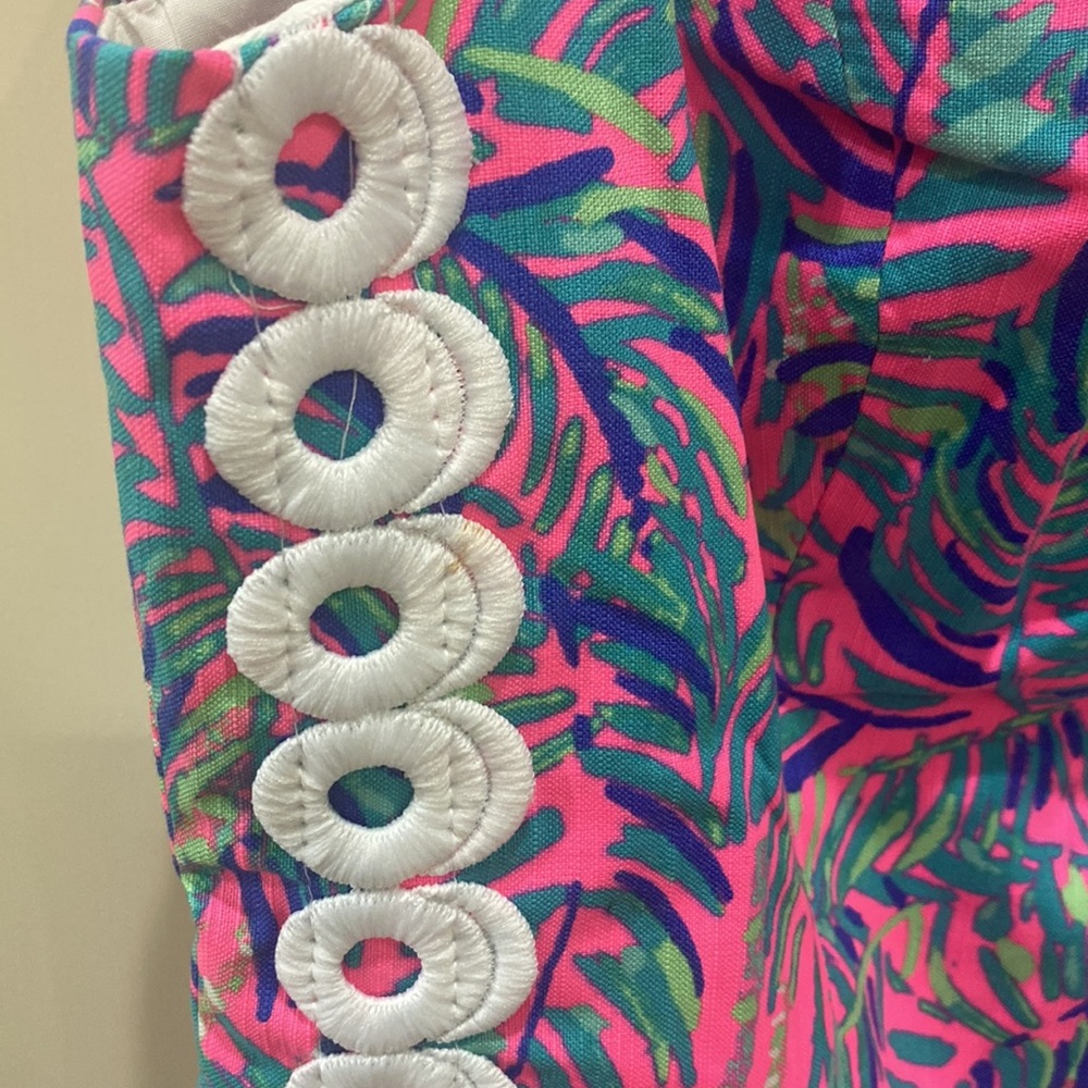 Lilly Pulitzer - Picture 3 of 8